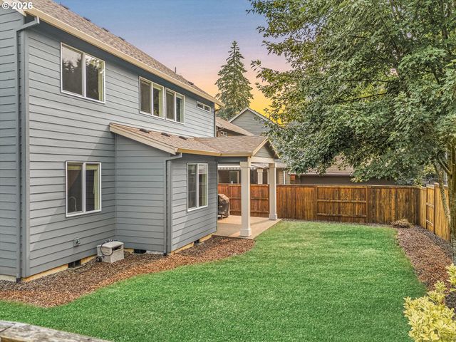 12725 ASPENWOOD Ln, Oregon City, OR 97045