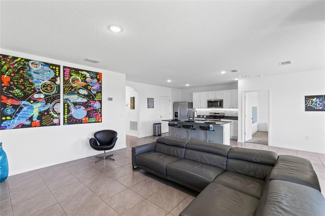 5295 BRACKS LANDING DRIVE, St Cloud, FL 34771