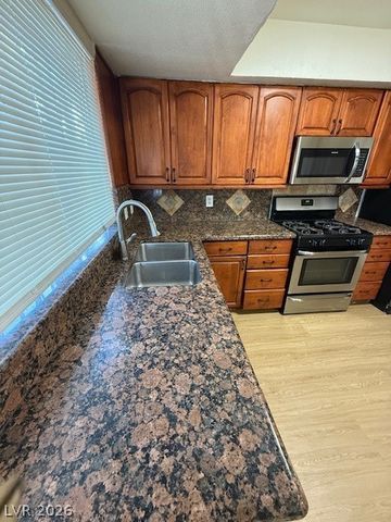 4289 Chrysalis Drive, Las Vegas, NV 89121