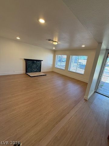 4289 Chrysalis Drive, Las Vegas, NV 89121