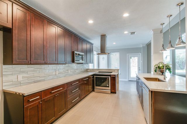 5125 Carriage Bend Drive, Katy, TX 77450