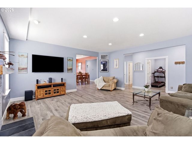 844 Nw FRED St, Sublimity, OR 97385
