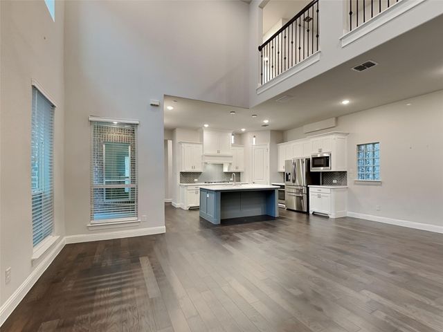 6830 Colonnade Drive, Irving, TX 75039