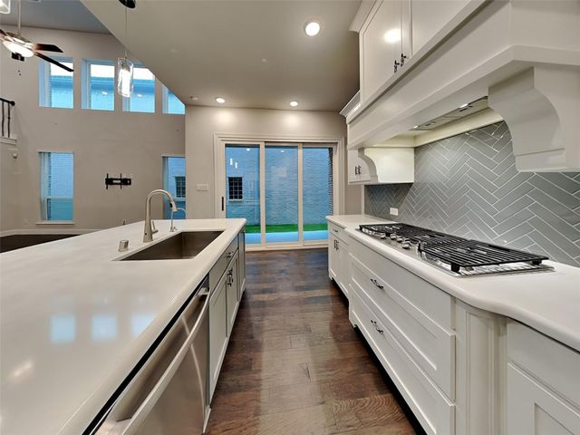 6830 Colonnade Drive, Irving, TX 75039