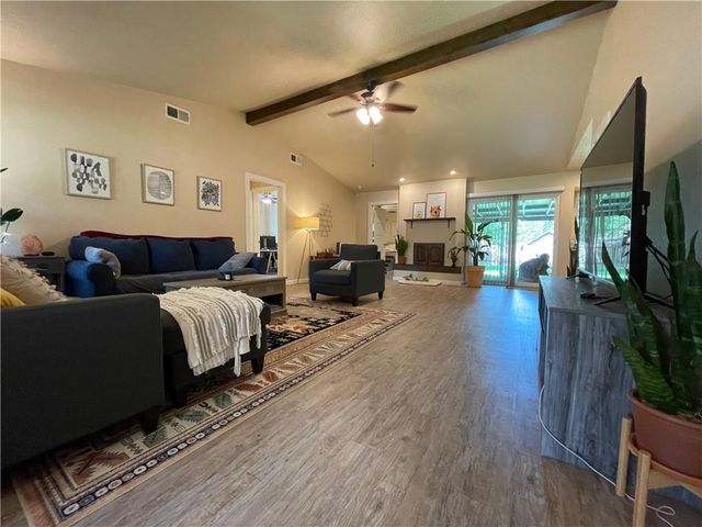 7110 Whispering Winds DR, Austin, TX 78745