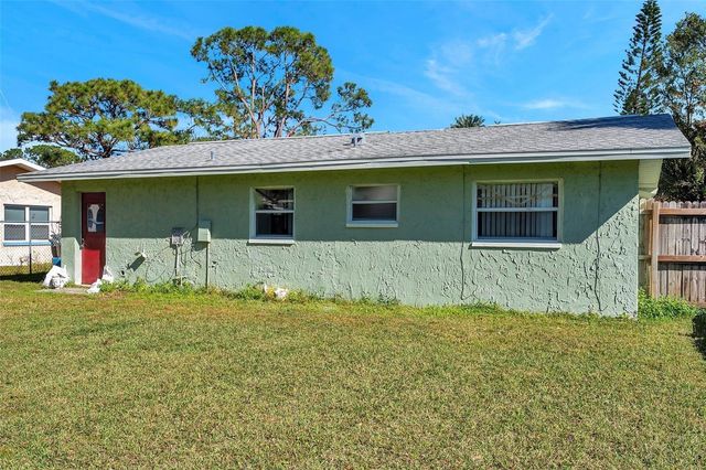 926 LAKE PALMS DRIVE, Largo, FL 33771