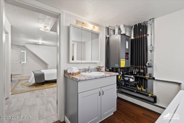 943 E 12th Avenue, #6, Anchorage, AK 99501