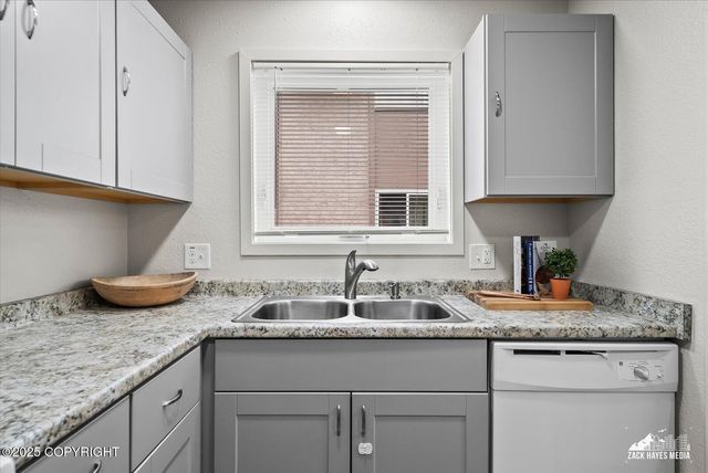 943 E 12th Avenue, #6, Anchorage, AK 99501