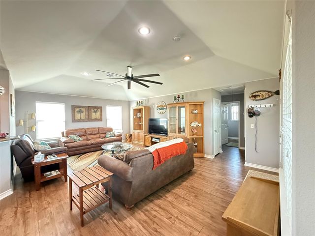 653 Waypoint Drive, Palacios, TX 77465