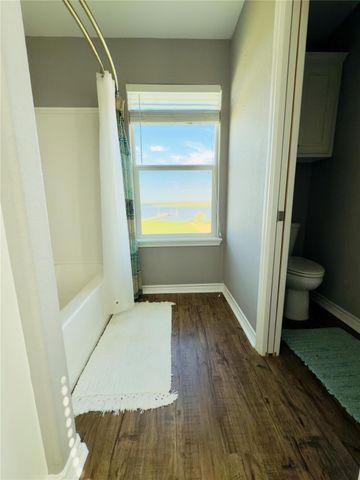 653 Waypoint Drive, Palacios, TX 77465