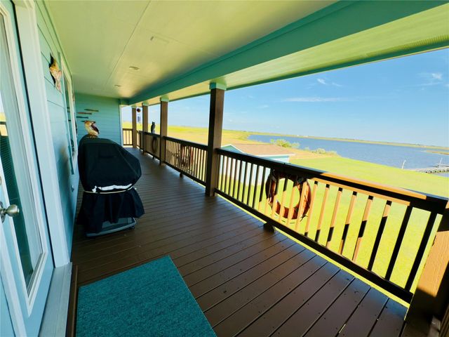 653 Waypoint Drive, Palacios, TX 77465