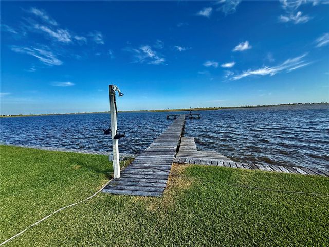 653 Waypoint Drive, Palacios, TX 77465