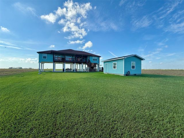 653 Waypoint Drive, Palacios, TX 77465