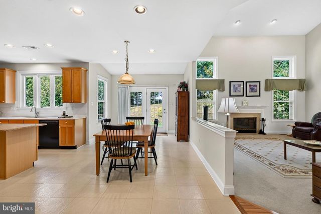 328 CREEK CROSSING LN, Chester Springs, PA 19425