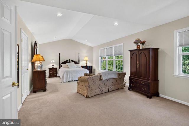 328 CREEK CROSSING LN, Chester Springs, PA 19425