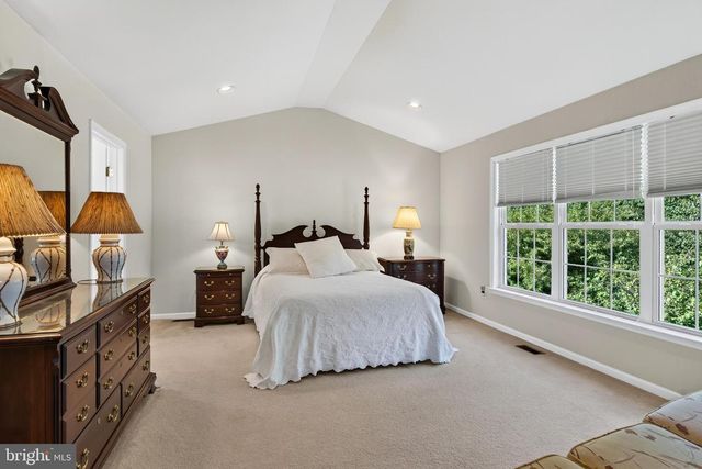 328 CREEK CROSSING LN, Chester Springs, PA 19425