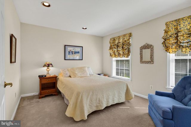 328 CREEK CROSSING LN, Chester Springs, PA 19425