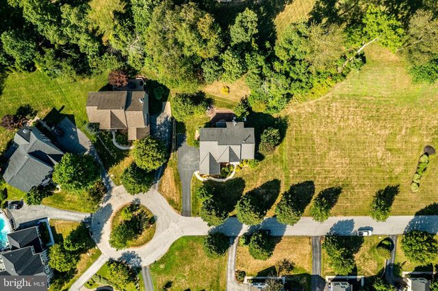 328 CREEK CROSSING LN, Chester Springs, PA 19425
