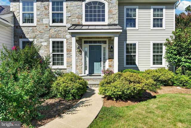 328 CREEK CROSSING LN, Chester Springs, PA 19425