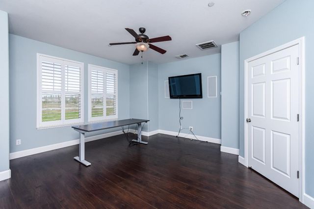 6216 Lonetree Blvd, Rocklin, CA 95765