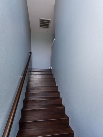 6216 Lonetree Blvd, Rocklin, CA 95765