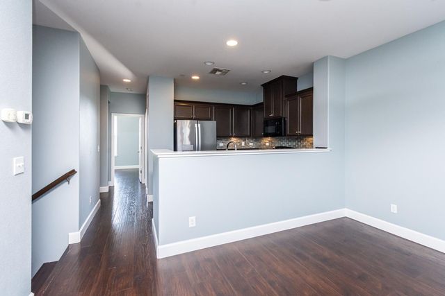 6216 Lonetree Blvd, Rocklin, CA 95765