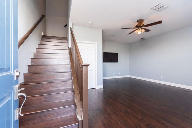 6216 Lonetree Blvd, Rocklin, CA 95765