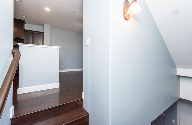 6216 Lonetree Blvd, Rocklin, CA 95765