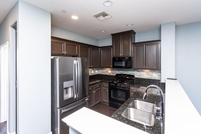 6216 Lonetree Blvd, Rocklin, CA 95765