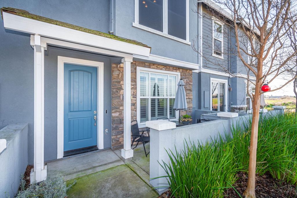 6216 Lonetree Blvd, Rocklin, CA 95765