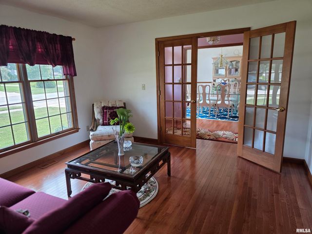 133 Manor Hill Drive, Chatham, IL 62629