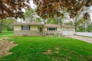 5638 Bonnie Lou Drive, New Franklin, OH 44319