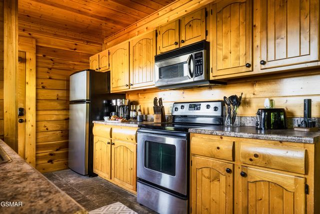 2739 Mountain Preserve Drive, Sevierville, TN 37862