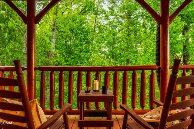 2739 Mountain Preserve Drive, Sevierville, TN 37862