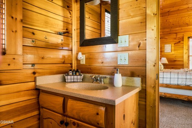 2739 Mountain Preserve Drive, Sevierville, TN 37862