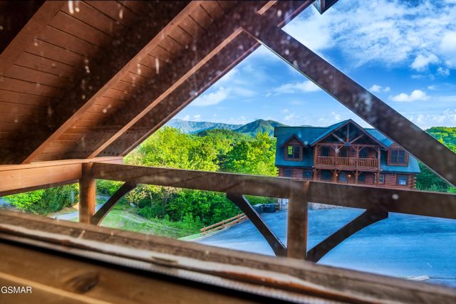 2739 Mountain Preserve Drive, Sevierville, TN 37862