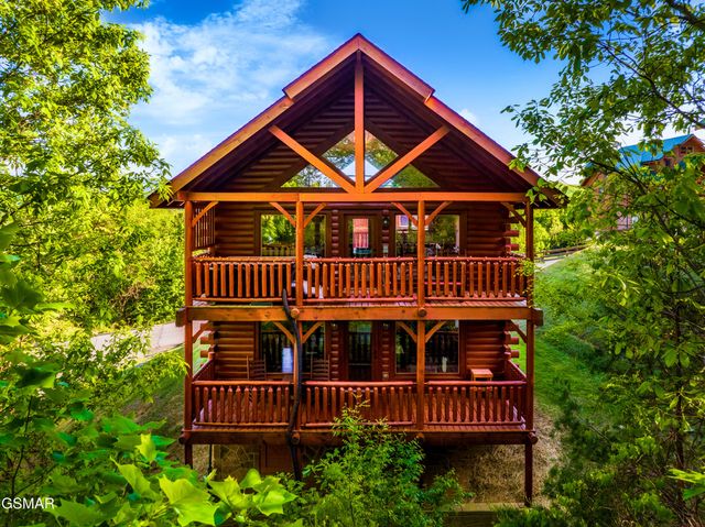 2739 Mountain Preserve Drive, Sevierville, TN 37862