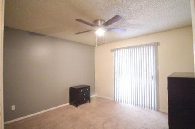 2714 McCart Avenue, Fort Worth, TX 76110