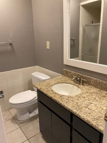 2714 McCart Avenue, Fort Worth, TX 76110