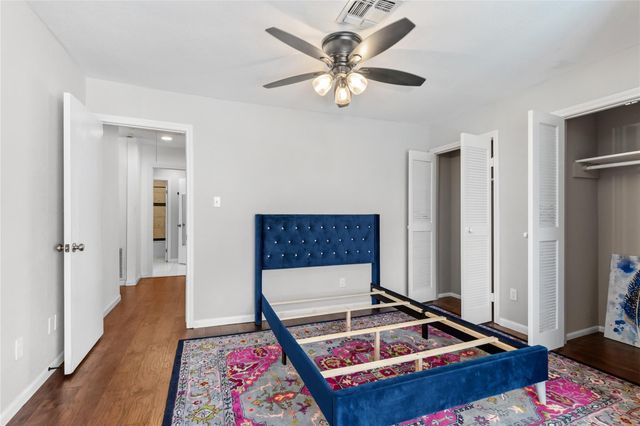 2119 Place Rebecca Lane F8, Houston, TX 77090