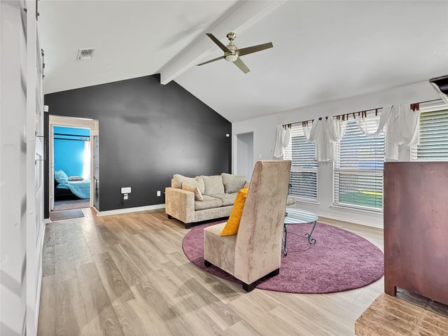 816 Woodridge Drive, Desoto, TX 75115