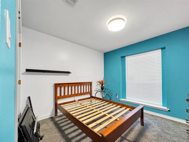 816 Woodridge Drive, Desoto, TX 75115