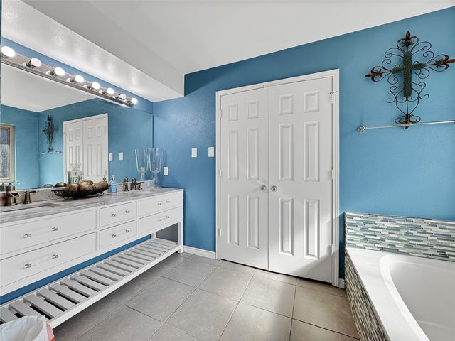 816 Woodridge Drive, Desoto, TX 75115