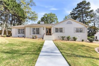 1104 Lanier Avenue, Gainesville, GA 30501