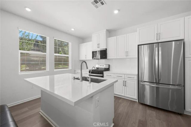 7541 Caspia Court, Chino, CA 91708