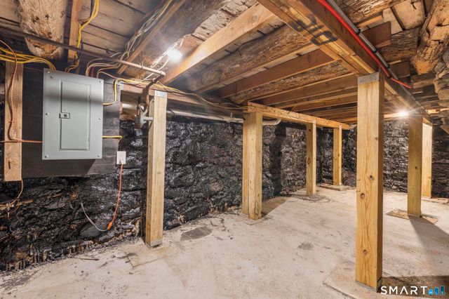 13 Harland Road, Norwich, CT 06360