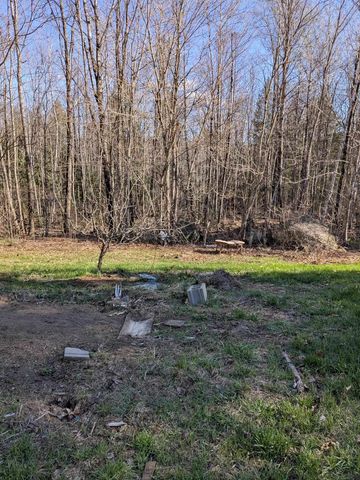 19 Easy Avenue, Albany, NH 03818