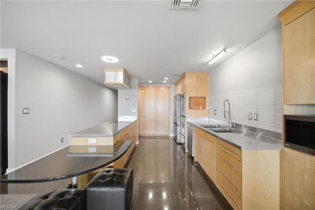 500 Winston Salem Ave Apt 503, Virginia Beach, VA 23451