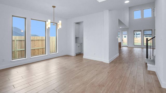 425 Lone Ranger Drive, Montgomery, TX 77316