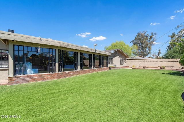 321 E Concorda Drive, Tempe, AZ 85282